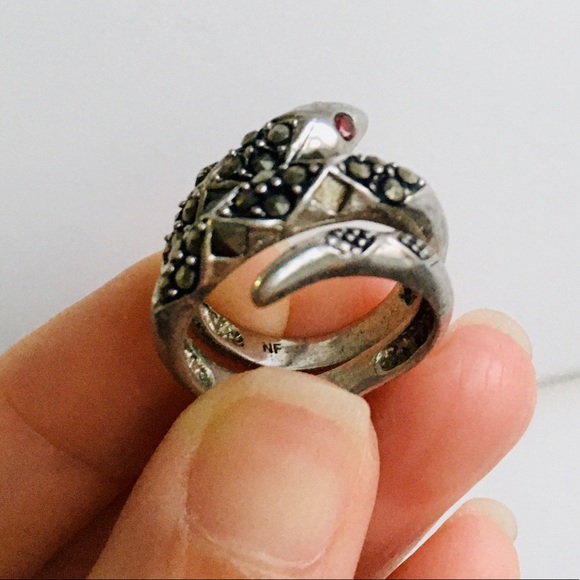 🐍 vintage sterling silver coiled snake ring OS - Picture 11 of 11